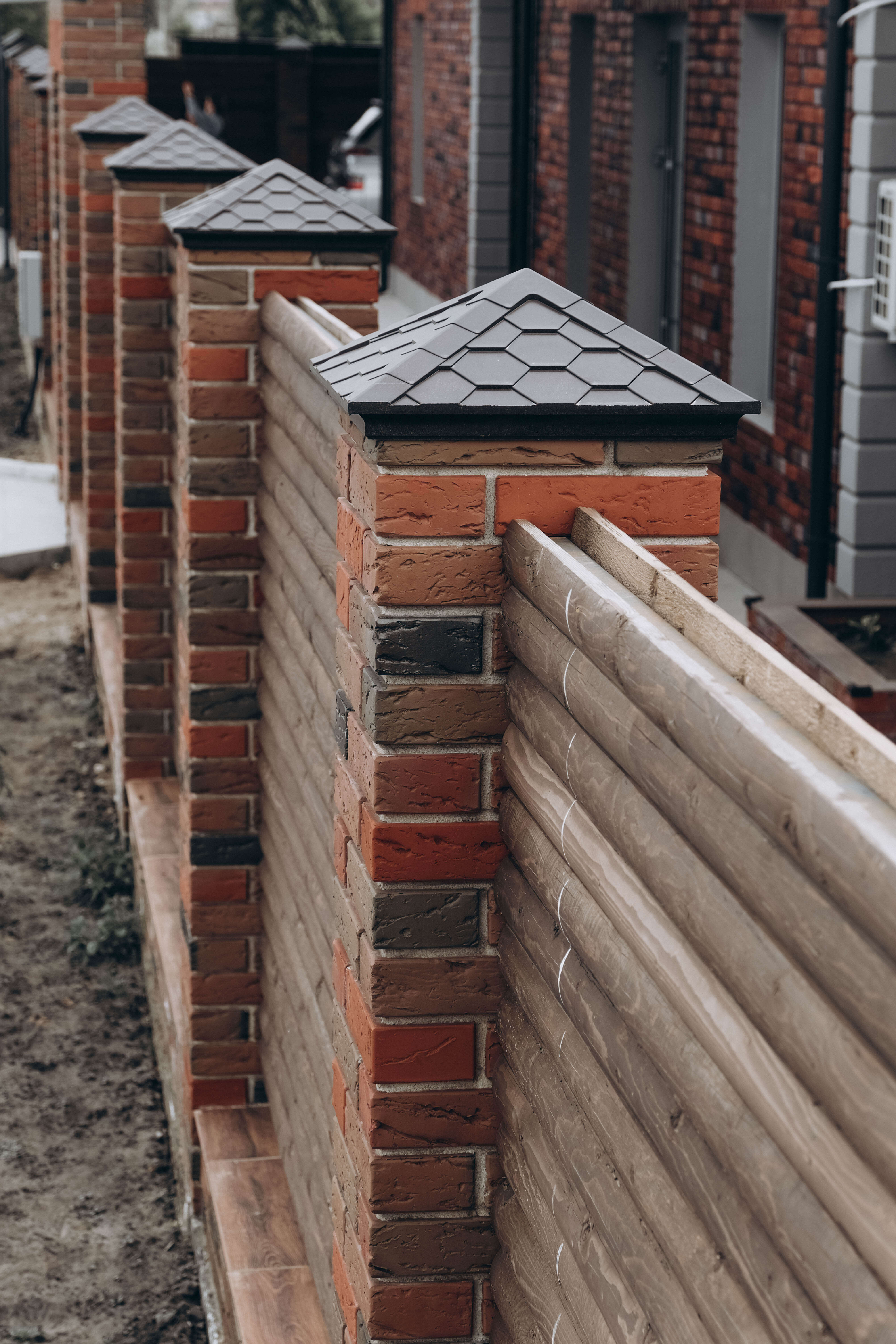 Колпак Zking Эверест Коричневый на столб 1.5х1.5 кирпича (390х390мм) в Арзамасе фото