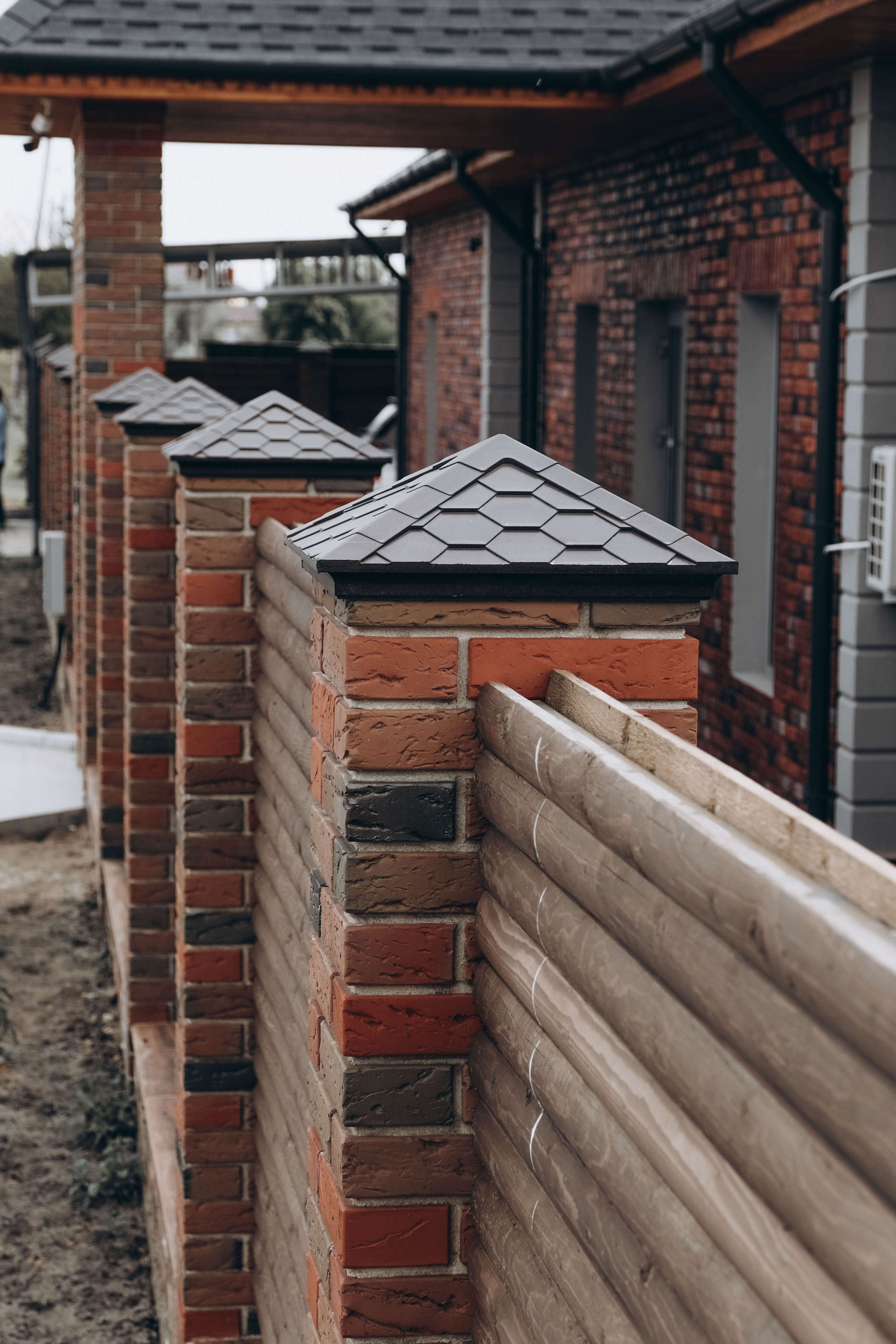 Колпак Zking Эверест Коричневый на столб 1.5х1.5 кирпича (390х390мм) в Арзамасе фото