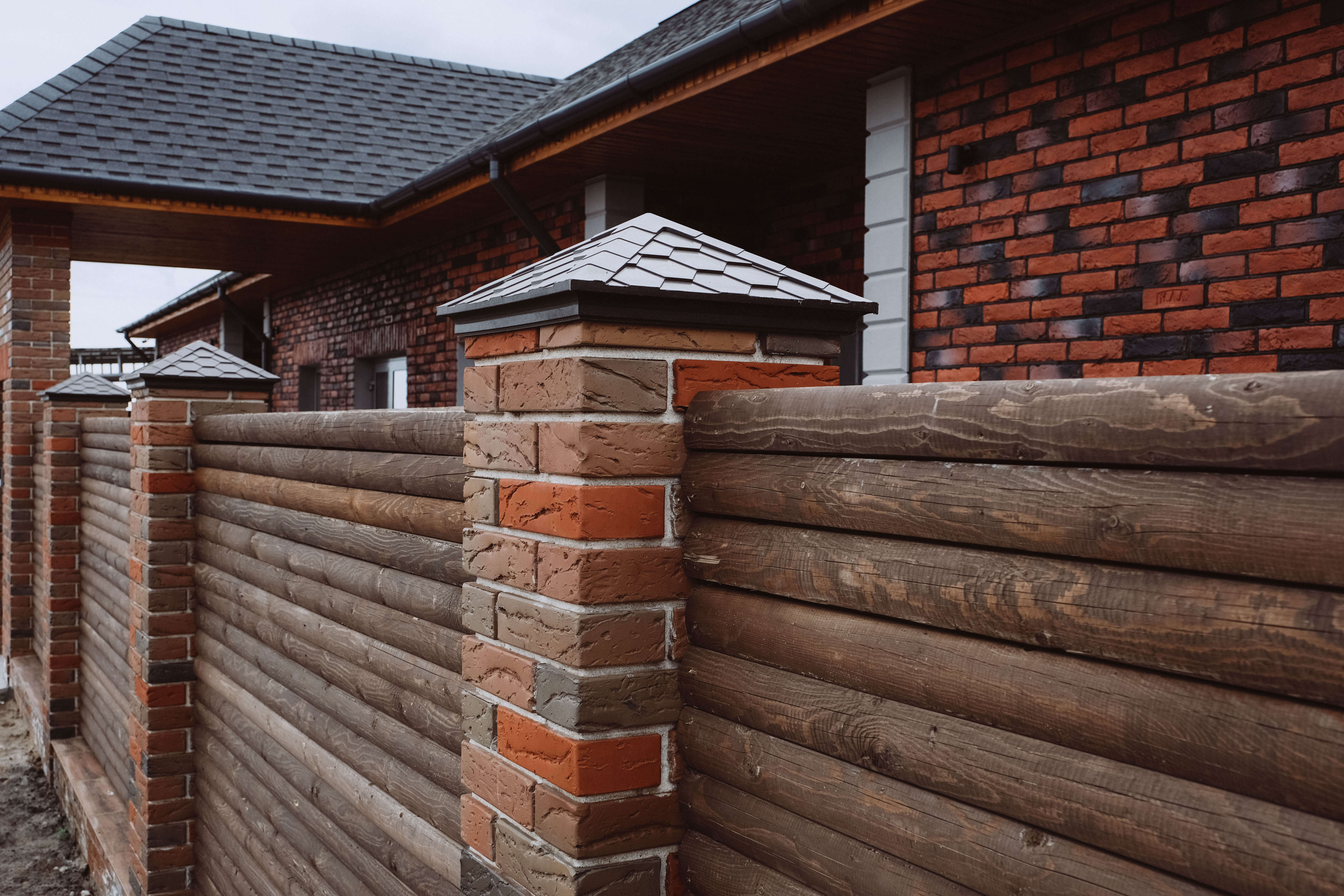 Колпак Zking Эверест Коричневый на столб 1.5х1.5 кирпича (390х390мм) в Арзамасе фото